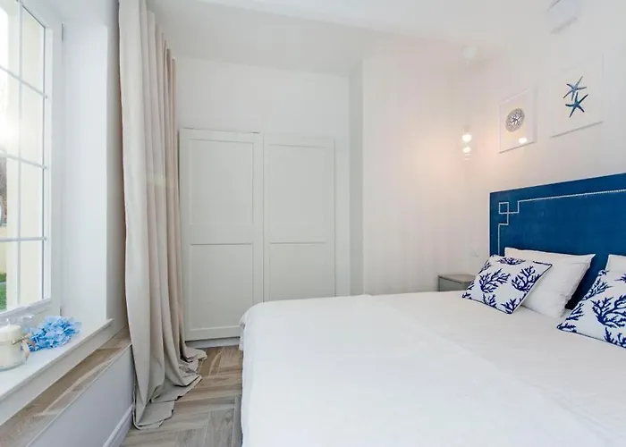 Na Uphagena Apartment *