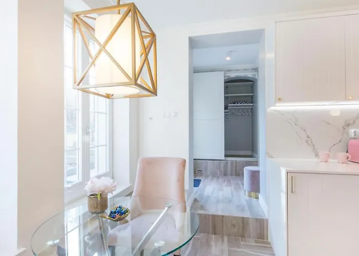 Na Uphagena Apartment *