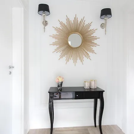 Na Uphagena Apartment *
