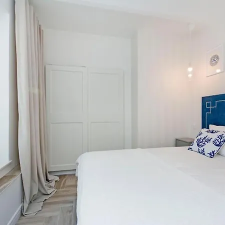 Na Uphagena Apartment *